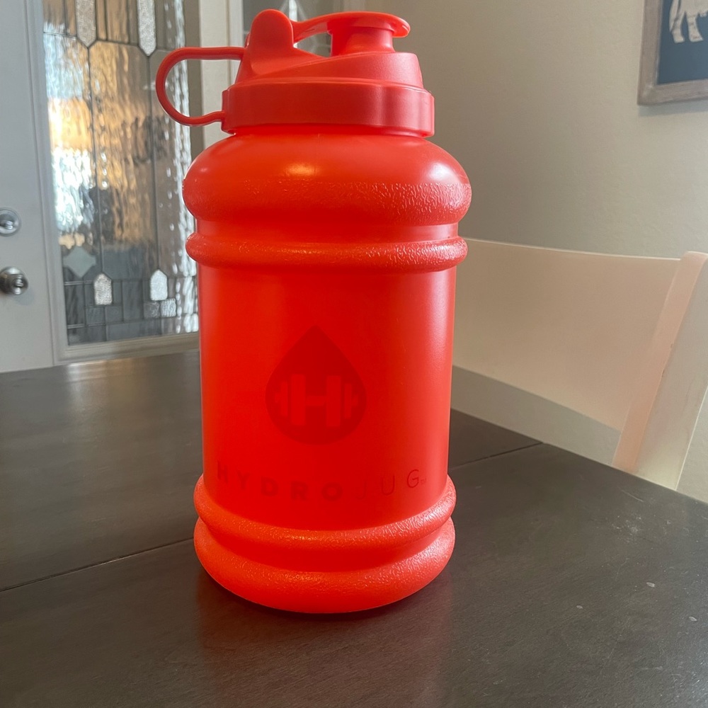 RED HYDROJUG